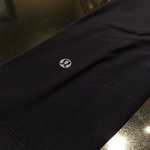 Wunder under Black crops, size 4